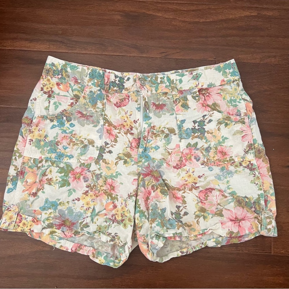 Gloria Vanderbilt Pink and Green Bermuda Shorts Floral Print